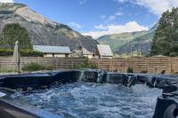 L'étoile des Glaciers - Jacuzzi - Piscine - Hammam - ALPES HUEZ - Chambres d’hôtes Le Bourg-d'Oisans
