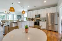 Coastal Home with Yard Less Than 1 Mi to Old Town Bluffton! - Chambres d’hôtes Bluffton