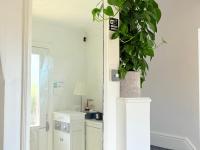 Luton Lodge - Ideal for Short Stay , 5 mints Drive to Luton Airport , Train Station, Town Centre , Free Street Parking - B&B Luton