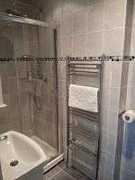 Ground floor double with en suite shower room - Chambres d’hôtes Brighton