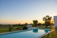 Villa Falcone - Luxury Pool Sea View - B&B Lido Marini