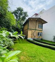 Euphoria Stays-A Bamboo House - B&B Rājpur