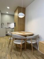 Видові апартаменти з видом на Дніпро та басейн - B&B Cherkasy