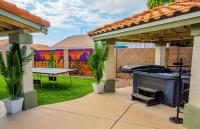 6BR Mesa Oasis Pool Mini Golf Fall Escape - Bed and Breakfast Mesa