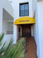 Puerto Duquesa fancy condo overlooking Marina - B&B Manilva