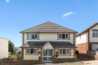 Large House New Haven - East Sussex - Sleeps up to 10 guest - Parking - WiFi - Garden - Contractors - Families - Discounts for Long Term Bookings! - Chambres d’hôtes Newhaven