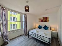 Charming House With Balcony Near Brighton Beach - Chambres d’hôtes Brighton
