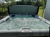 The Birds Nest - Cozy Cabin w Hot Tub - Ferienwohnung Sand Springs