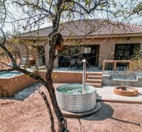 Dung Beetle Bush Villa - B&B Marloth Park