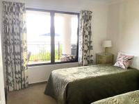 Appartamento con 2 Camere da Letto, Balcone e Vista mare