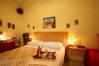 Camera Matrimoniale/Doppia con Letti Singoli con Bagno Privato Esterno