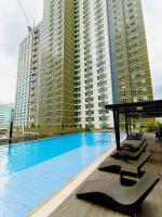 706T3 Avida Riala IT Park 2BR Unit 400Mbps 55 SmartTV - Chambres d’hôtes Cebu