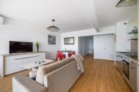 Le Berkeley, Appartement rénové 1 chambre, front de mer, parking, AC - B&B Mentone