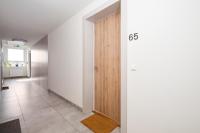 Metro Natolin 10th Floor Apartment by BookingHost - B&B Warsaw