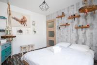 Wild and Free Urban Jungle Apartment by BookingHost - B&B Łódź