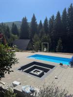 Pine Hill 2 - Ferienwohnung Poiana Mărului