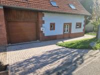 NOUVEAU Gite Le Geai Bleu a 5min de La Petite Pierre Terrasse couverte et jardin - B&B Erckartswiller