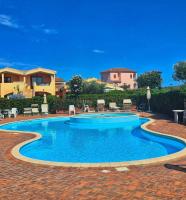 La Bougainville Garden & Pool - B&B Murta Maria
