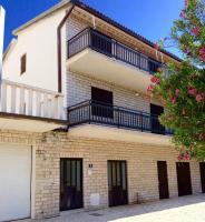 Apartman Jakov - Bed and Breakfast Duće