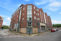 Stylish Two Bedroom Apartment in Kelham Island Sheffield by Eason Stays, Ideal For Weekend Getaways & Business Travellers - with Free parking! - B&B Midland