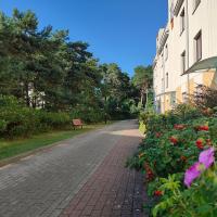 Apartament Bursztynowy Jantar 2 pokojowy z ogrodzonym tarasem przy nadmorskim lesie - B&B Jantar