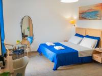 Camera Deluxe Matrimoniale con Vista Mare