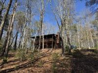 Hillside Hideaway Cabin - Bed and Breakfast Blairsville