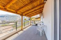 Hillside Apartment Gjirokastër 2 by PikHost - Ferienwohnung Gjirokastra