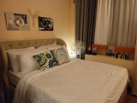 Spectacular Penthouse with Stunning Balcony in Eastwood Mall - Chambres d'hôtes Manille