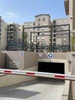 Élégant appartement avec parking privé proche aéroport et centre ville Tunis Laouina - Chambres d'hôtes El Aouina