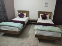 Großes Zweibettzimmer