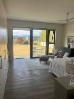 Deluxe Double or Twin Room with Mountain View