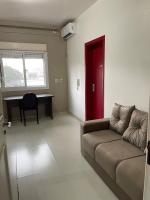 JK prox Regina e Feevale com AC e espaço Home Office - B&B Novo Hamburgo