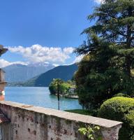 "The Balbianello Lake House Blue" - B&B Lenno