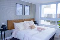 HOM l Parking Wifi CoWork Faro Turismo Piscina - B&B La Serena