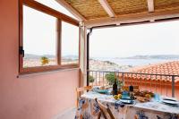 Boat House - vista mare e terrazzo - B&B Palau