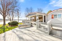 300 Degree Views, NEW HotTub, Firepit, Lighthouse - Bed and Breakfast Troutman