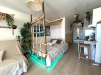 Les Cocotiers vue mer 250 m de plage - B&B Le Cap d'Agde