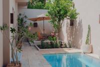 Casa Lirios - Luxury Colonial Villa in Mérida Centro with Pool - B&B Mérida