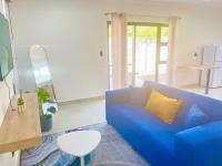 Deluxe dwellings five - Bed and Breakfast Oos-Londen