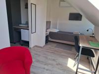 Camera Piccola Doppia con Letti Singoli