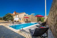 Villa Mediteran with private pool - B&B Vrh