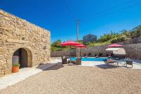 Villa Mediteran with private pool - B&B Vrh