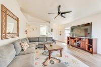 Swim and Unwind Wildrose Retreat in Mesa! - Chambres d’hôtes Mesa