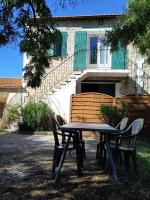 Gîte des Hirondelles - Bed and Breakfast Arles