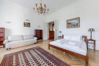 Budapest Classic Charm 2BR Cornertub SmartTV - B&B Budapest