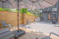 Stylish 2BD Brooklyn Retreat with Backyard & Basement - B&B Brooklyn