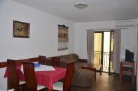 Apartamento de 2 dormitorios con vistas al jardín