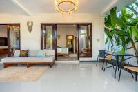 Arts Heliconia Villa Two-Bedroom Private Pool Kuta - B&B Kerobokan