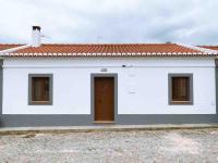 The Old House with Heated Pool, BBQ, Fireplace - B&B Odeceixe